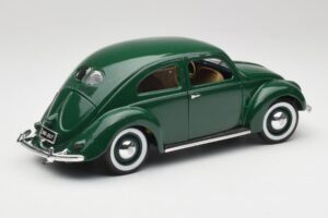 Volkswagen Export Sedan Beryl Grön Maisto 1:18 31820 Metall — bild 3 av 8