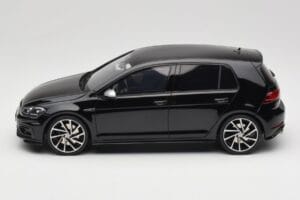 Volkswagen Golf R Mk7 Deep Black Otto 1:18 OT417 Resin — bild 3 av 6