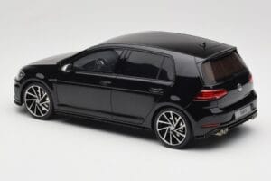 Volkswagen Golf R Mk7 Deep Black Otto 1:18 OT417 Resin — bild 5 av 6
