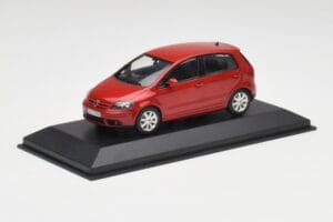 Volkswagen Golf Plus Tornado Röd Minichamps 1:43 821911110 Metall — bild 2 av 4