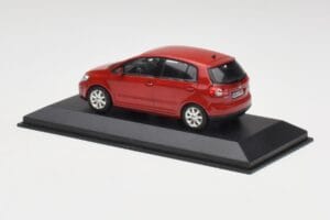Volkswagen Golf Plus Tornado Röd Minichamps 1:43 821911110 Metall — bild 3 av 4