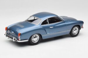 Volkswagen Karmann Ghia Coupe Neptune Blå Minichamps 1:18 155054022 Metall — bild 2 av 6
