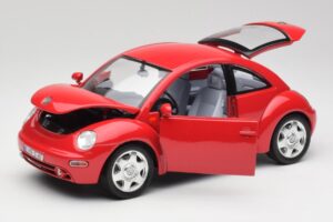 Volkswagen New Beetle Röd Bburago 1:18 3342 Metall — bild 2 av 8