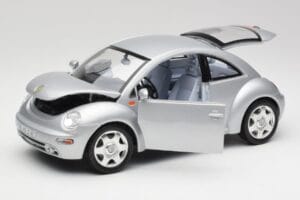 Volkswagen New Beetle Reflex Silver Metallic Bburago 1:18 3322 Metall — bild 2 av 8
