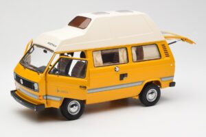 Volkswagen T3 Joker Husbil Schuco 1:18 450038500 Metall — bild 2 av 8