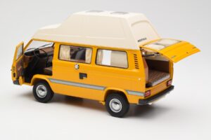 Volkswagen T3 Joker Husbil Schuco 1:18 450038500 Metall — bild 5 av 8