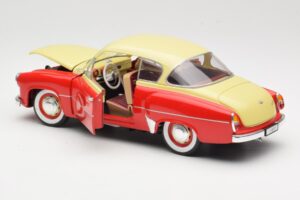 Wartburg 311 Coupe Röd & Beige Revell 1:18 8418 Metall — bild 5 av 8