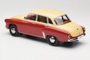 Wartburg 311 Dark Red Beige MCG 1:18 MCG18299 Metall — bild 5 av 6