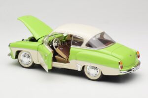 Wartburg 313 Pastellgrön över Beige Revell 1:18 9018 Metall — bild 5 av 8