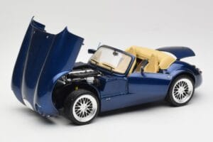 Wiesmann Roadster MF3 Blå Revell 1:18 08861 Metall — bild 2 av 8