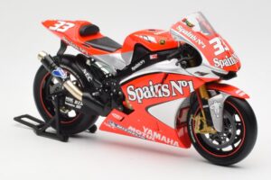 Yamaha YZR-M1 Gauloises Fortuna Yamaha #7 C. Checa MotoGP 2004 Minichamps 1:12 122043007 Metall — bild 4 av 6