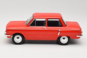 ZAZ 966 Röd MCG 1:18 MCG18102 Metall — bild 3 av 6