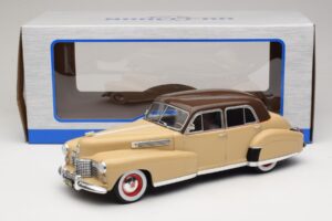 Cadillac Fleetwood Series 60 Special Beige MCG 1:18 MCG18656 Metall — bild 6 av 6