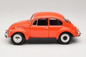 Volkswagen Beetle Orange Gremlins Movie Greenlight 1:18 12985 Metall — bild 4 av 8