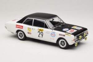 Opel Commodore A #29 J-L. Clarr / J-P. Peyroux Tour de France Automobile 1971 MCG 1:18 MCG18562R Metall — bild 4 av 6
