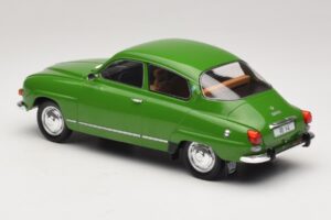 Saab 96 V4 Grön MCG 1:18 MCG18655 Metall — bild 5 av 6