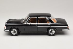 Mercedes 280 SE W108 Svart Norev 1:18 183360 Metall — bild 4 av 8