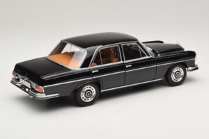 Mercedes 280 SE W108 Svart Norev 1:18 183360 Metall — bild 3 av 8
