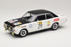 Opel Commodore A #29 J-L. Clarr / J-P. Peyroux Tour de France Automobile 1971 MCG 1:18 MCG18562R Metall