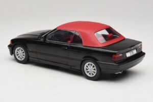 BMW 3 Series E36 Cabriolet Svart MCG 1:18 MCG18318 Metall — bild 6 av 7