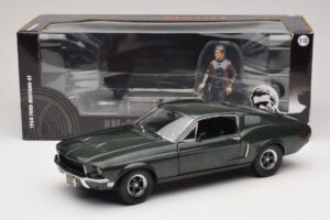 Ford Mustang GT Bullitt med Steve McQueen Figur Greenlight 1:18 12885 Metall — bild 8 av 8
