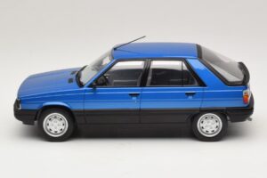 Renault 11 TXE Blue Metallic MCG 1:18 MCG18591 Metall — bild 3 av 6