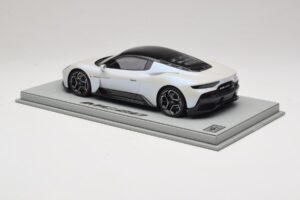 Maserati MC20 Bianco Audace BBR 1:18 P18191AMAS Resin — bild 4 av 6