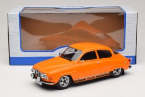 Saab 96 V4 Orange MCG 1:18 MCG18654 Metall — bild 6 av 6