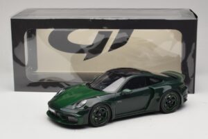 Porsche 911 992 Turbo S Brabus 900 Rocket R Mean Green GT Spirit 1:18 GT959 Resin — bild 6 av 6
