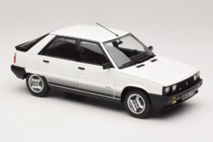 Renault 11 Turbo Vit MCG 1:18 MCG18589 Metall — bild 4 av 6