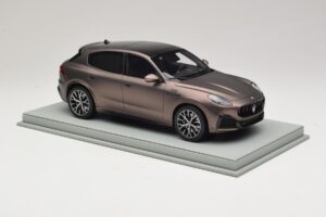 Maserati Grecale Brons BBR 1:18 P18220FMAS Resin — bild 4 av 7