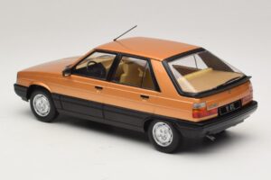 Renault 11 GTL Guld MCG 1:18 MCG18590 Metall — bild 5 av 6