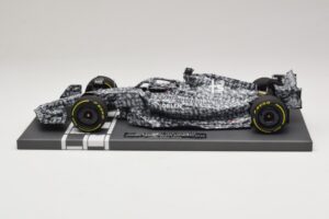 Alfa Romeo Orlen C42 V. Bottas Testing Barcelona 2022 Minichamps 1:18 117229977 Resin — bild 3 av 7