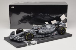 Alfa Romeo Orlen C42 V. Bottas Testing Barcelona 2022 Minichamps 1:18 117229977 Resin — bild 7 av 7