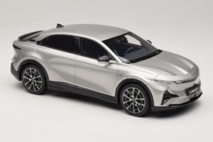 Alpine A390 GT Argent Mercure Otto 1:18 OT1318 Resin — bild 4 av 6