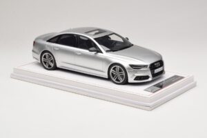 Audi S6 C7 Florett Silver Metallic IVY Merit 1:18 REMC038 Resin — bild 4 av 7