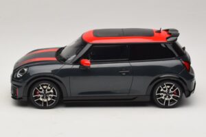 Mini Cooper JCW F66 Legend Grey Otto 1:18 OT1244 Resin — bild 3 av 6