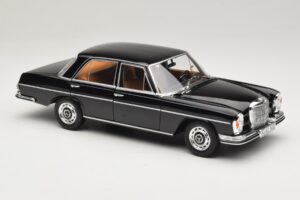 Mercedes 280 SE W108 Svart Norev 1:18 183360 Metall — bild 6 av 8