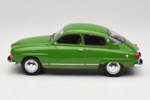 Saab 96 V4 Grön MCG 1:18 MCG18655 Metall — bild 3 av 6
