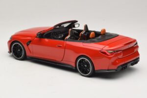 BMW M4 G83 Cabriolet Red Metallic Minichamps 1:18 110021030 Metall — bild 7 av 8