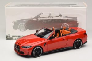 BMW M4 G83 Cabriolet Red Metallic Minichamps 1:18 110021030 Metall — bild 8 av 8