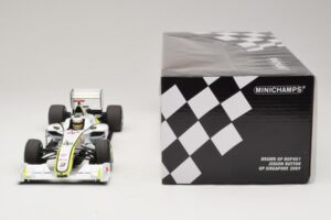 Brawn GP BGP001 #22 J. Button Singapore GP 2009 Minichamps 1:18 180090222 Resin — bild 6 av 7