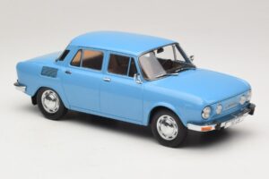 Skoda 100 LS Ljusblå MCG 1:18 MCG18782 Metall — bild 4 av 6