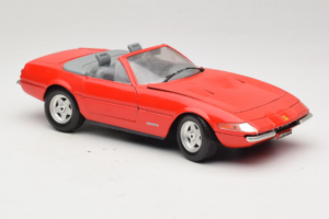 Ferrari 365 GTS/4 Spider Röd Techno Giodi 1:18 40028-P1 Metall — bild 6 av 8