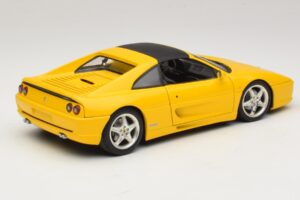 Ferrari F355 Spider Gul med Svart Tak UT Models 1:18 180074030-P4 Metall — bild 3 av 8