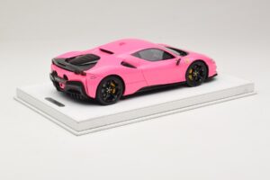 Ferrari SF90 Pack Fiorano Glansig Qatar Pink BBR 1:18 RACELINE137 Resin — bild 2 av 7