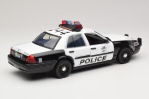 Ford Crown Victoria Police Interceptor The Hangover Movie Greenlight 1:18 12911 Metall — bild 2 av 6
