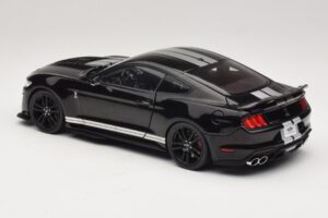 Ford Mustang Shelby GT500 S550 Svart IXO 1:18 U18RDC002-FO Metall — bild 7 av 8