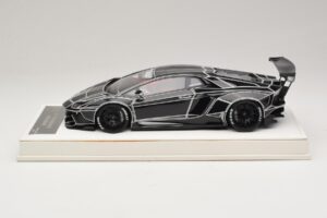 Lamborghini Aventador Liberty Walk TRON Glansigt Svart JUC 1:18 J32-14 Resin — bild 3 av 7