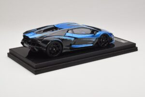 Lamborghini Revuelto Blue Black IVY Merit 1:18 REMC040 Resin — bild 3 av 7